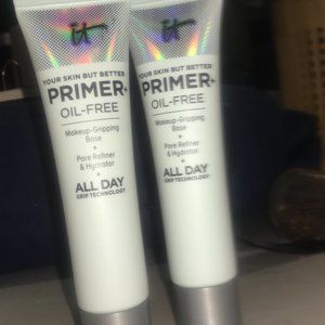 2 IT Cosmetics Your Skin But Better Makeup Primer+